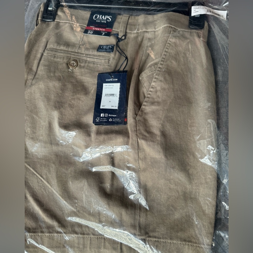 Men’s Chap Hampton khaki shorts, size 30, 7in inseam